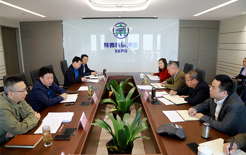 熊良虎在听取水环境公司专题汇报时强调：咬定指标、坚定信心，以决战决胜姿势完玉成年经营工作